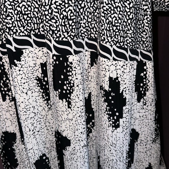 Assorti For Susan Freis Vintage Black & White Long Sleeve Pleated Dress SZ M(83) - Picture 4 of 13